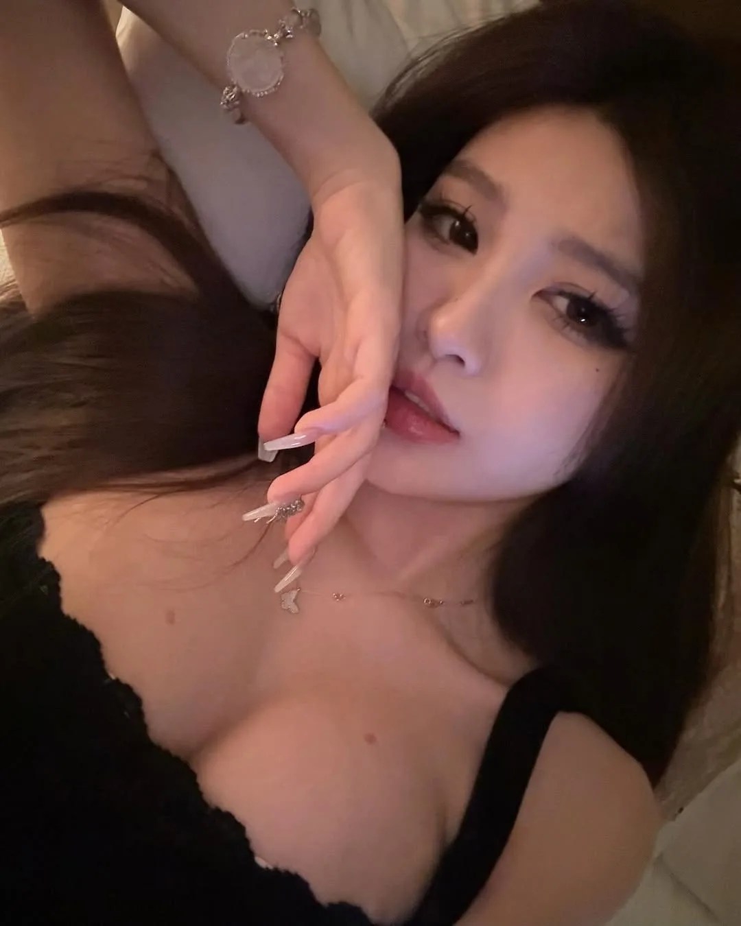 Photo gallery image of Aya Singapore Escort Holidays (1)