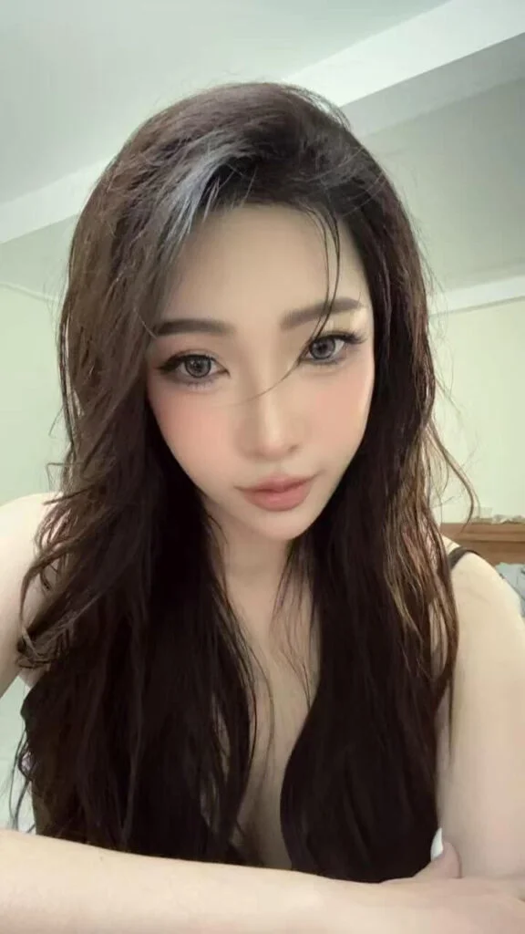 Discreet and professional escort experience aligned with Singapore culture